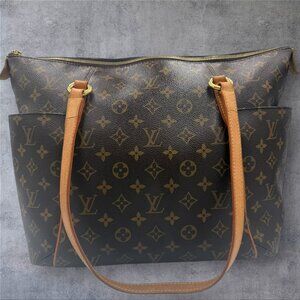 Louis Vuitton Monogram Totally MM